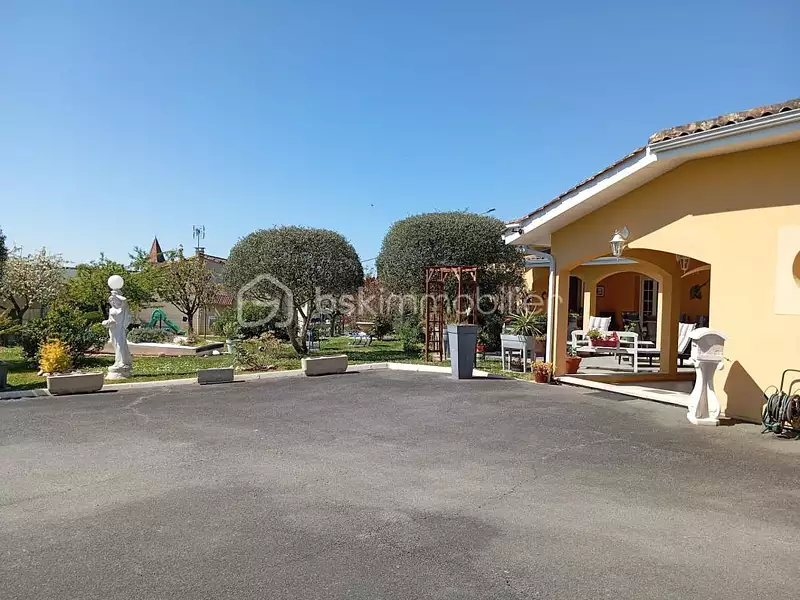 Maison, 174 m²