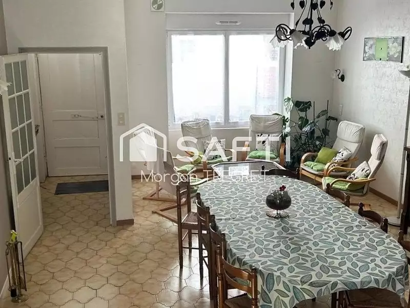 Maison, 156 m²
