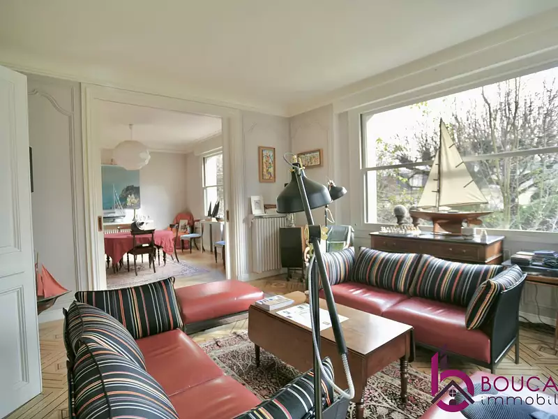Maison, 248 m²