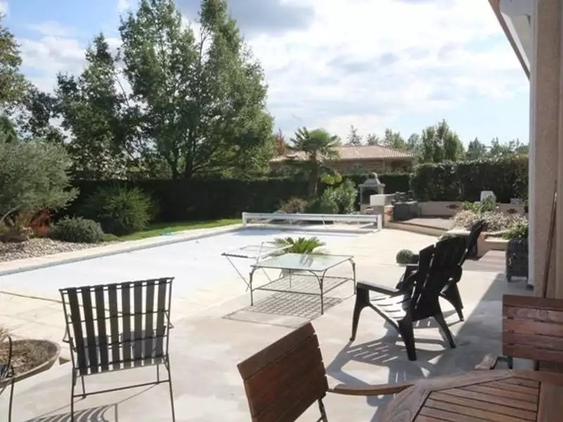 Maison, 180 m²