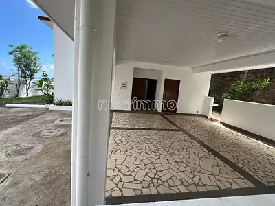 Maison, 200 m²