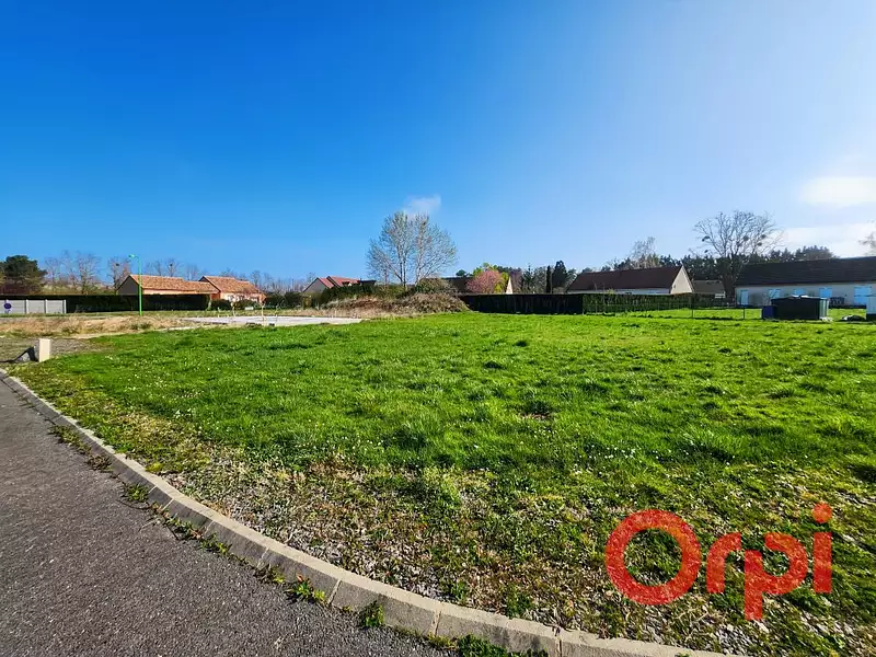 Terrain, 742 m²