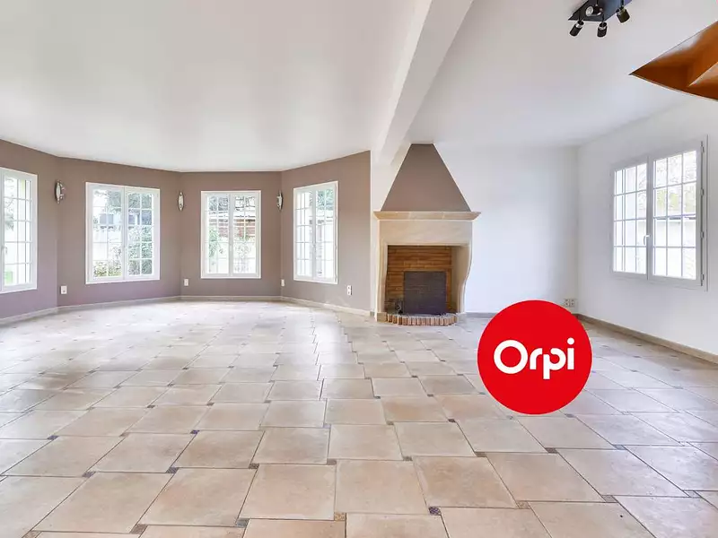 Maison, 302 m²