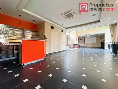 Maison, 570 m²