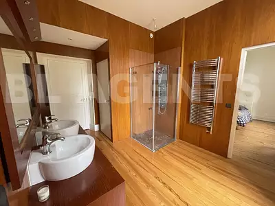 Maison, 331 m²