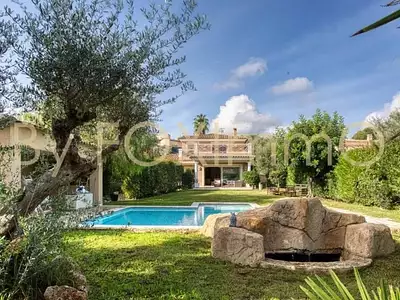 Maison, 240 m²