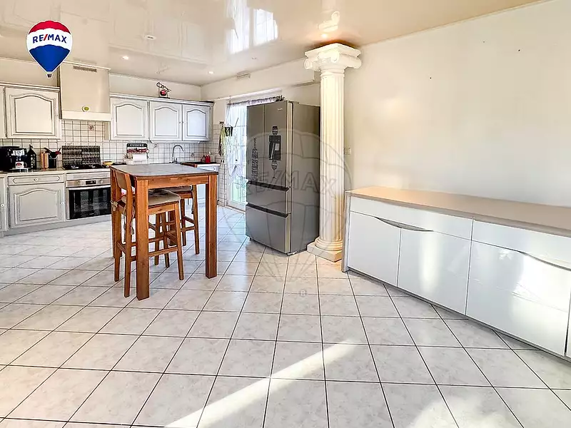 Maison, 144 m²