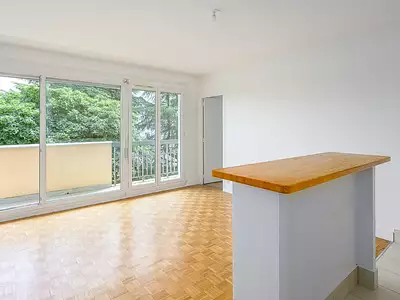 1 060 € CC Appartement • 45,81 m² • 2 pièces • 1 chambre Ville-d'Avray (92410)