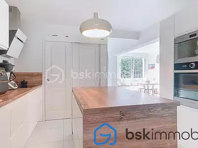 Maison, 210 m²