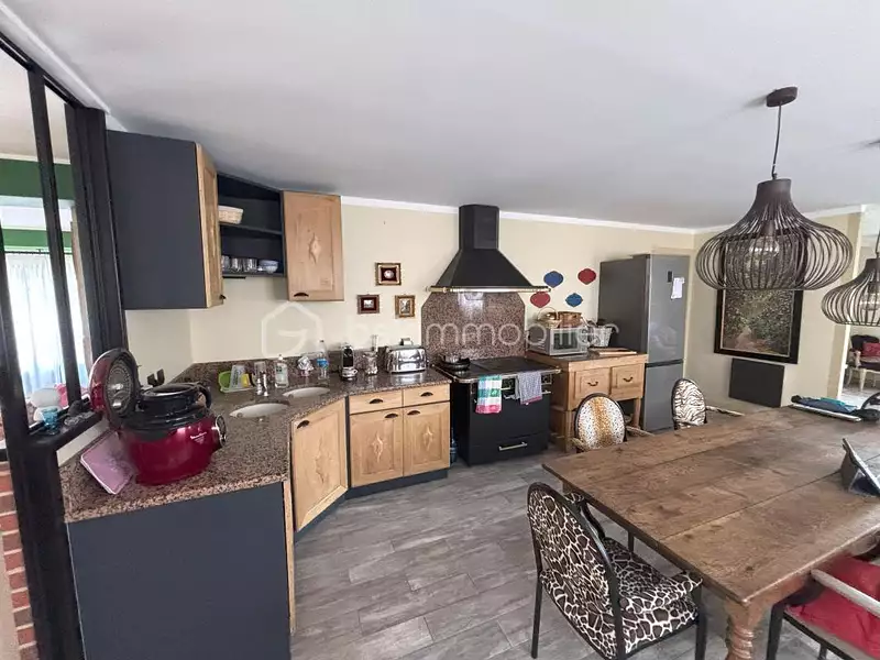 Maison, 200 m²