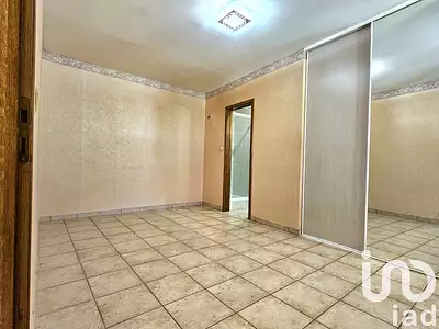 Maison, 240 m²