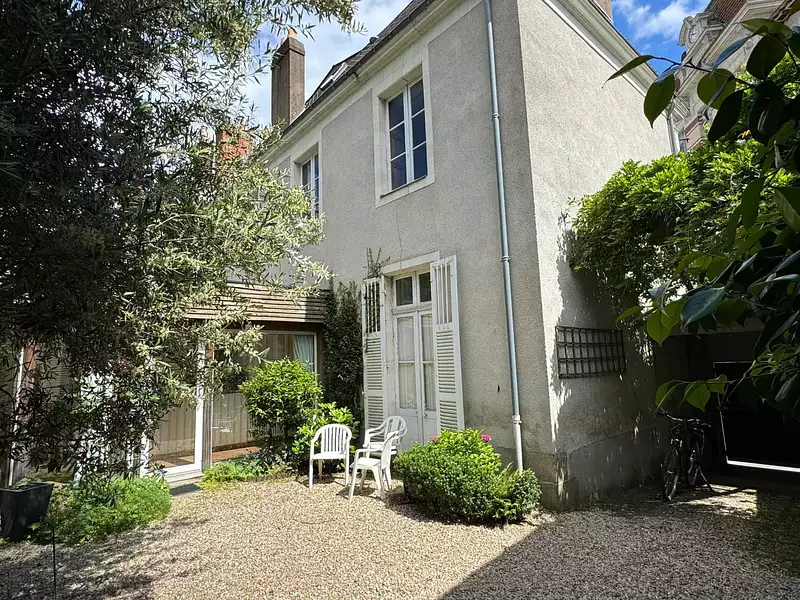 Maison, 255 m²