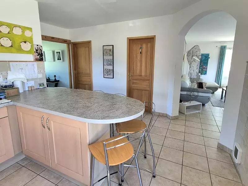Maison, 250 m²