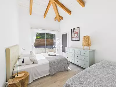 Maison, 325 m²