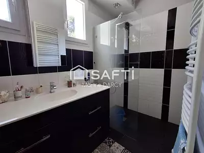 Maison, 219 m²
