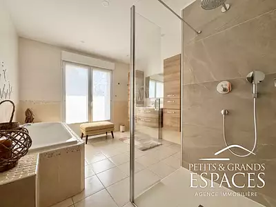 Maison, 160 m²