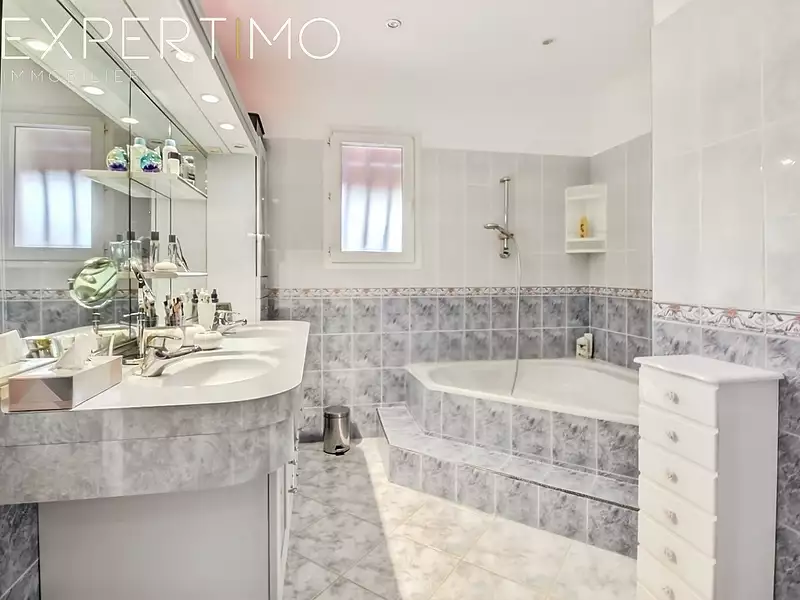 Maison, 140 m²