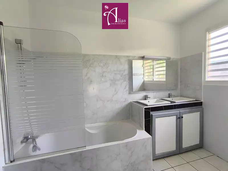 Maison, 116 m²