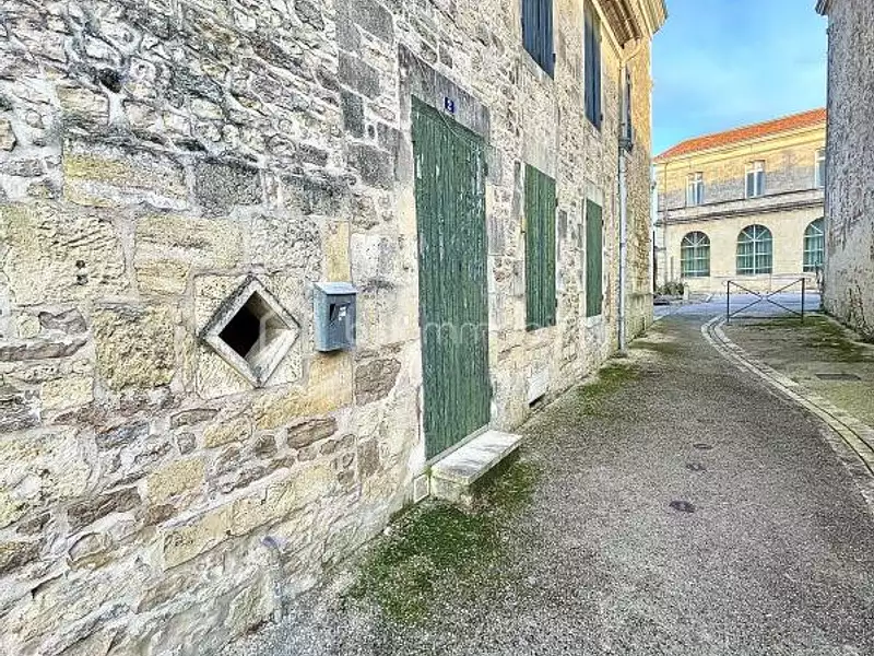 Immeuble, 208 m²