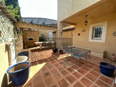 Maison, 310 m²
