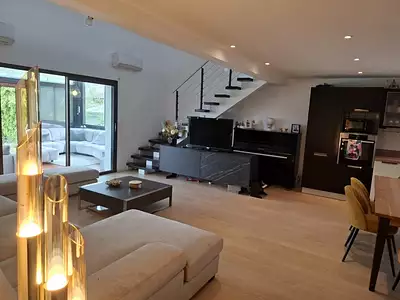 Maison, 213 m²