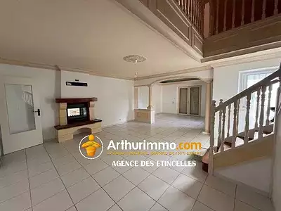 Maison, 212 m²