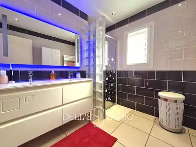 Maison, 94 m²