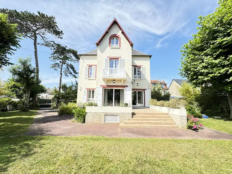 Maison, 180 m²