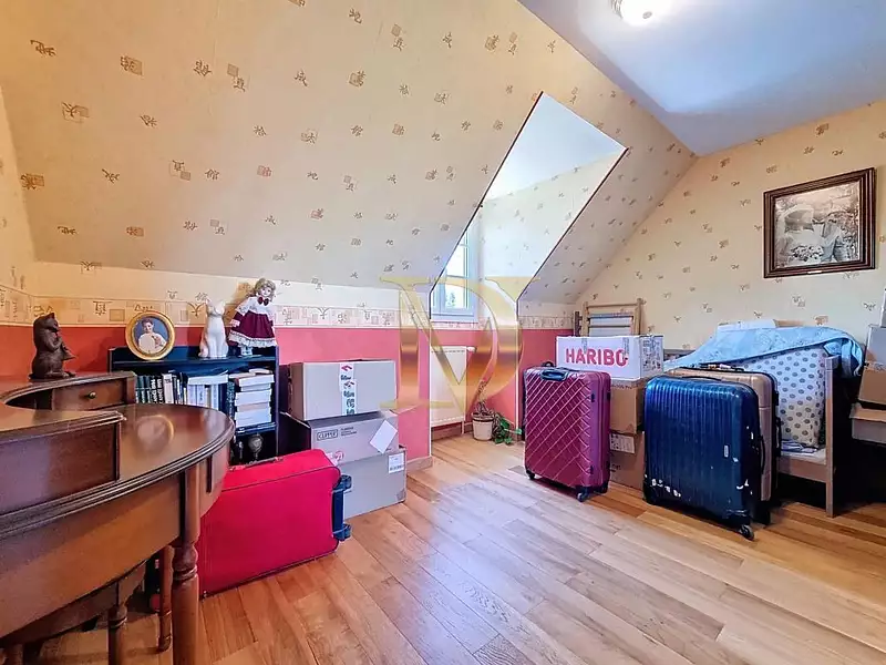 Maison, 227 m²
