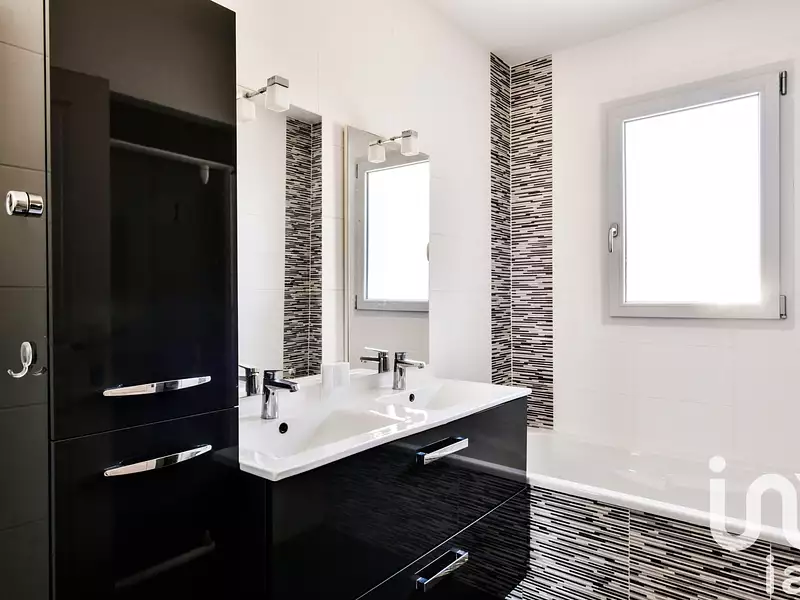 Maison, 105 m²