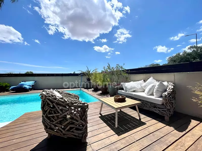 Maison, 168 m²