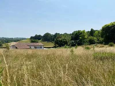 Terrain, 2 028 m²