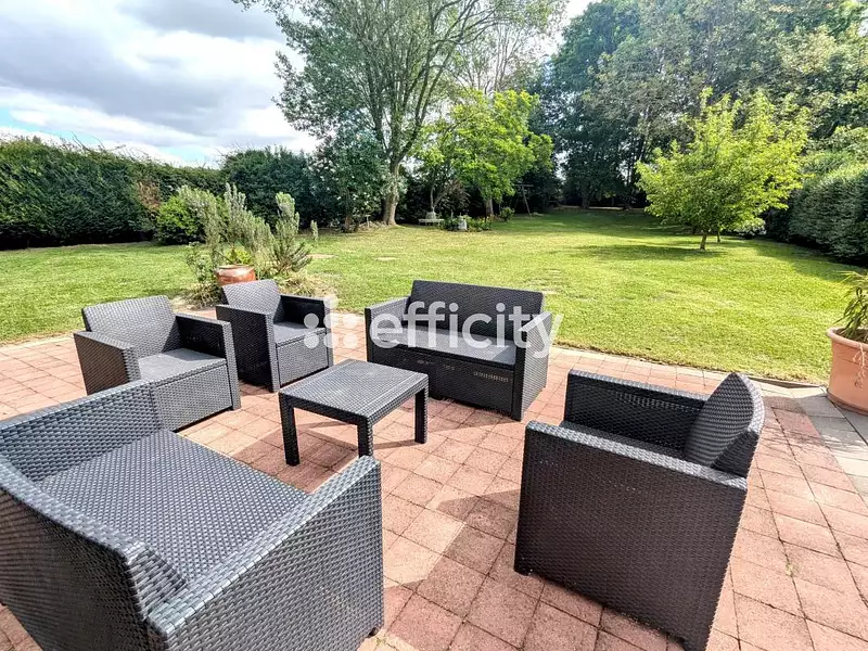 Maison, 235 m²