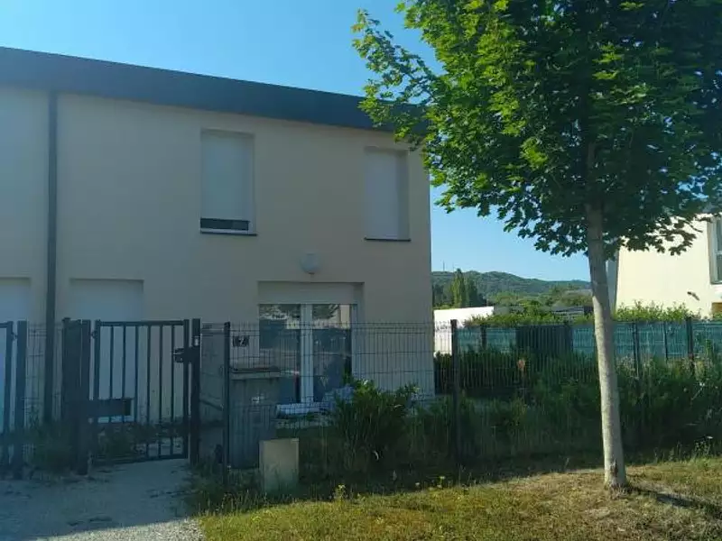 Maison, 83 m²