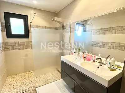 Maison, 161 m²