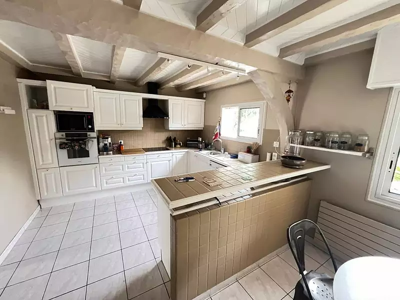 Maison, 210 m²