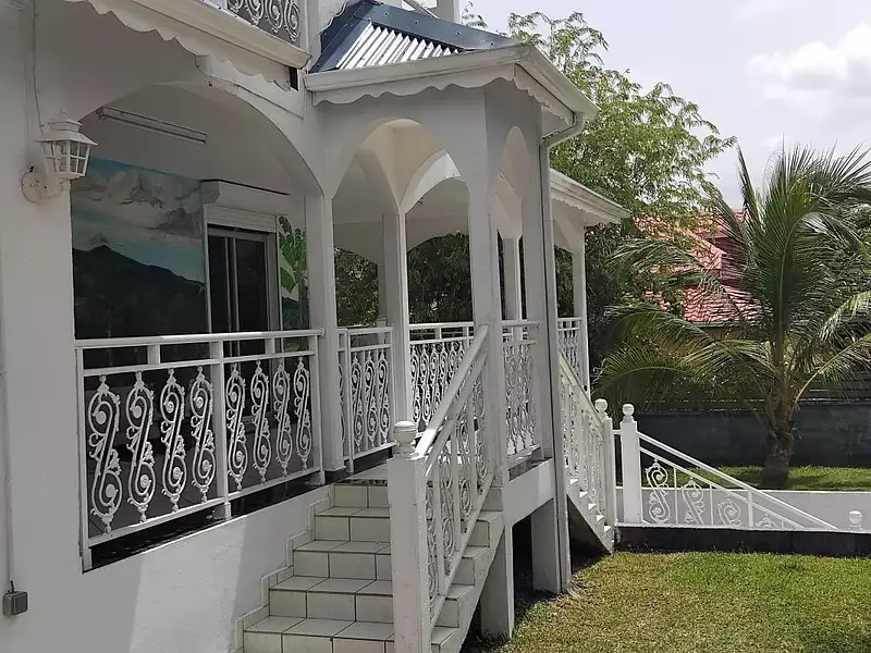 Maison, 225 m²