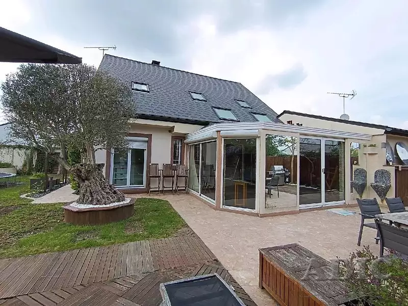 Maison, 185 m²