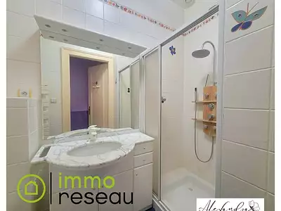 Maison, 240 m²