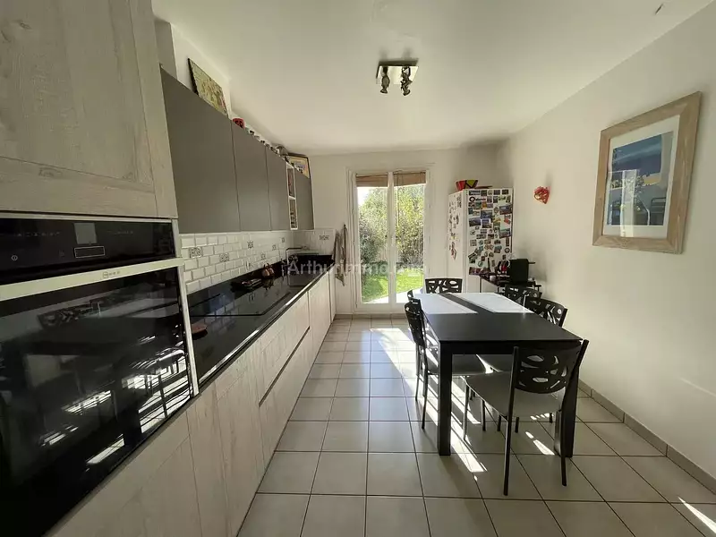 Maison, 177 m²
