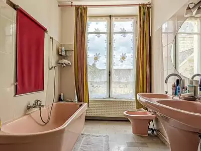 Maison, 303 m²