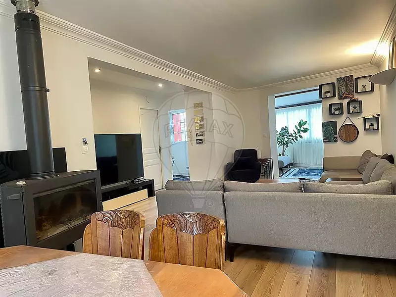 Maison, 180 m²