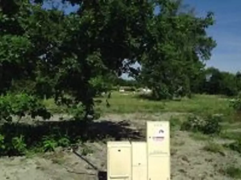 Terrain à bâtir, 879 m²