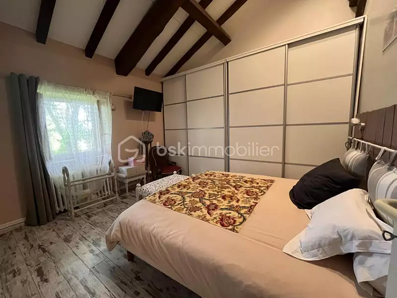 Maison, 240 m²