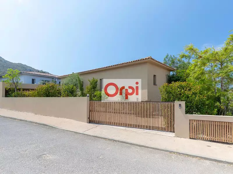Maison, 105 m²