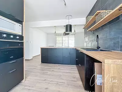 Maison, 94 m²