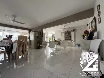 Maison, 380,35 m²