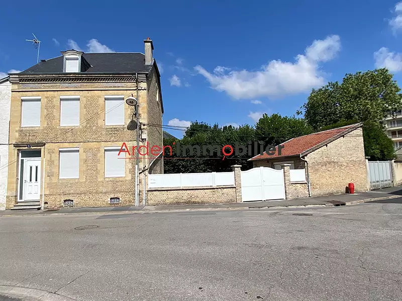 Maison, 135,68 m²