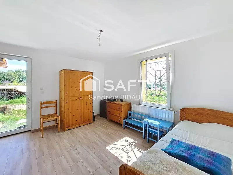 Maison, 225 m²