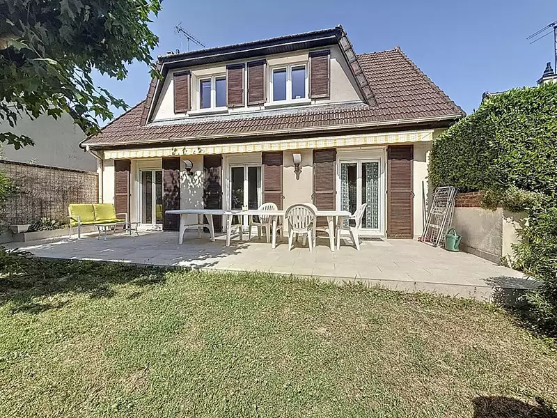 Maison, 120 m²